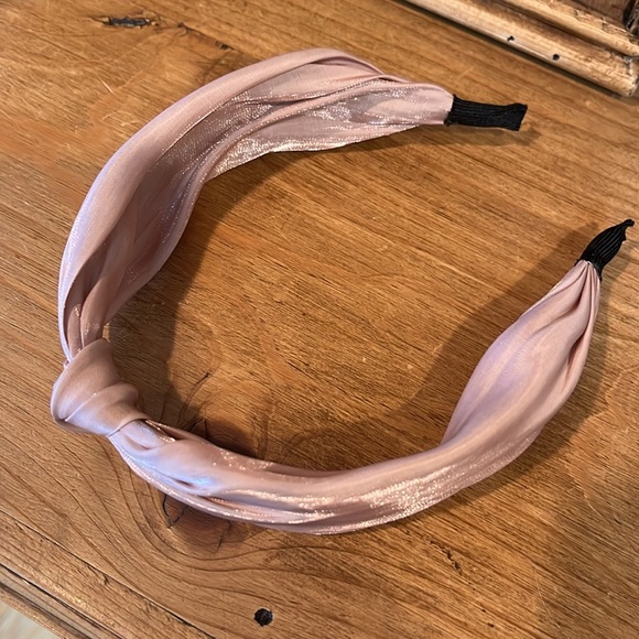 Forever 21 Satin knotted Headband (2) - Picture 8 of 8